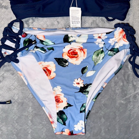 Cupshe blue swim suit - Picture 3 of 7